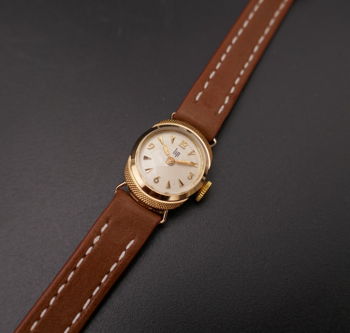 Lip Vintage 18 Carat Gold Mini Watch. Excellent Condition.-photo-4