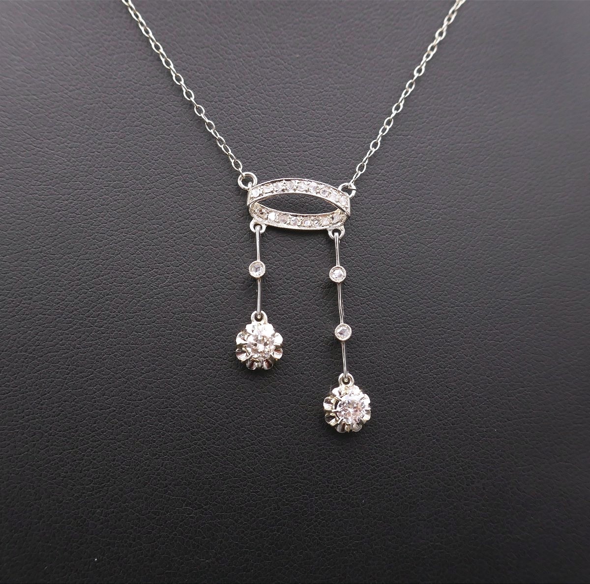 Collier Négligé Diamants, Or et Platine.