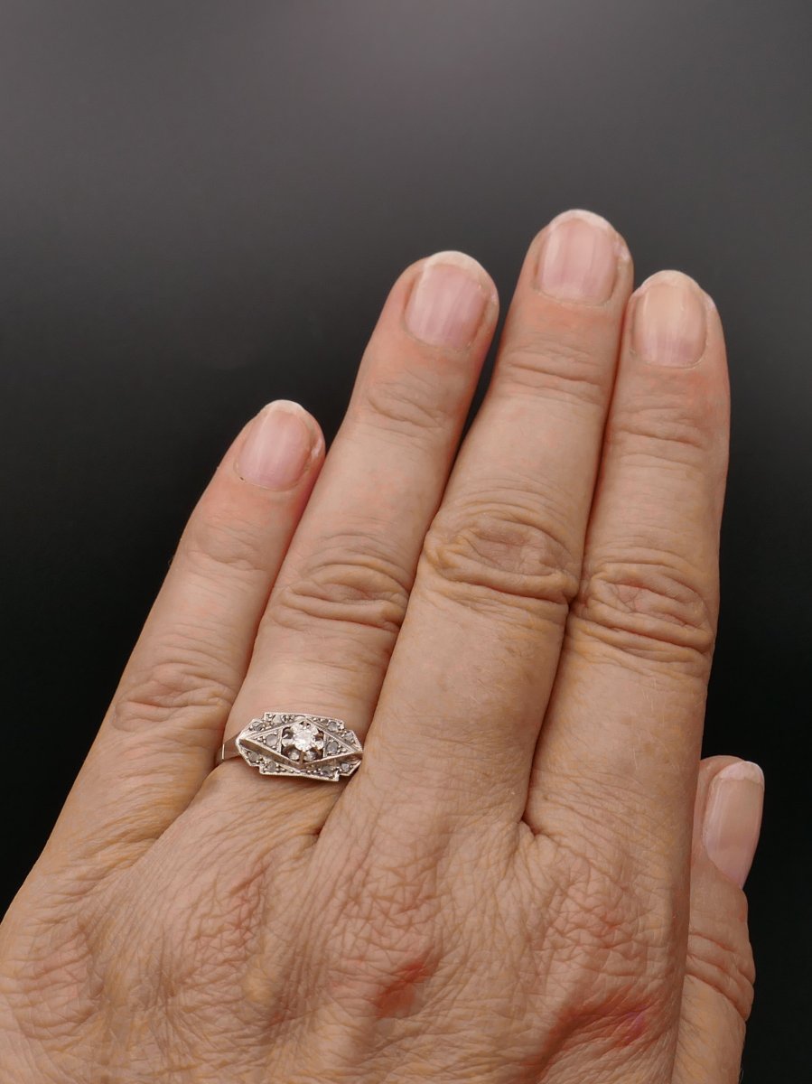 Diamond Ring, Art Deco Period.-photo-2