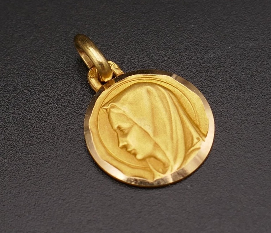 Virgin Mary Medal, 18-karat Gold.-photo-2