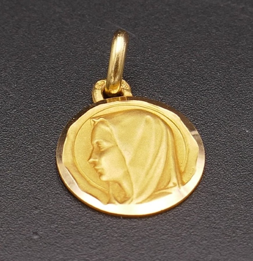 Virgin Mary Medal, 18-karat Gold.