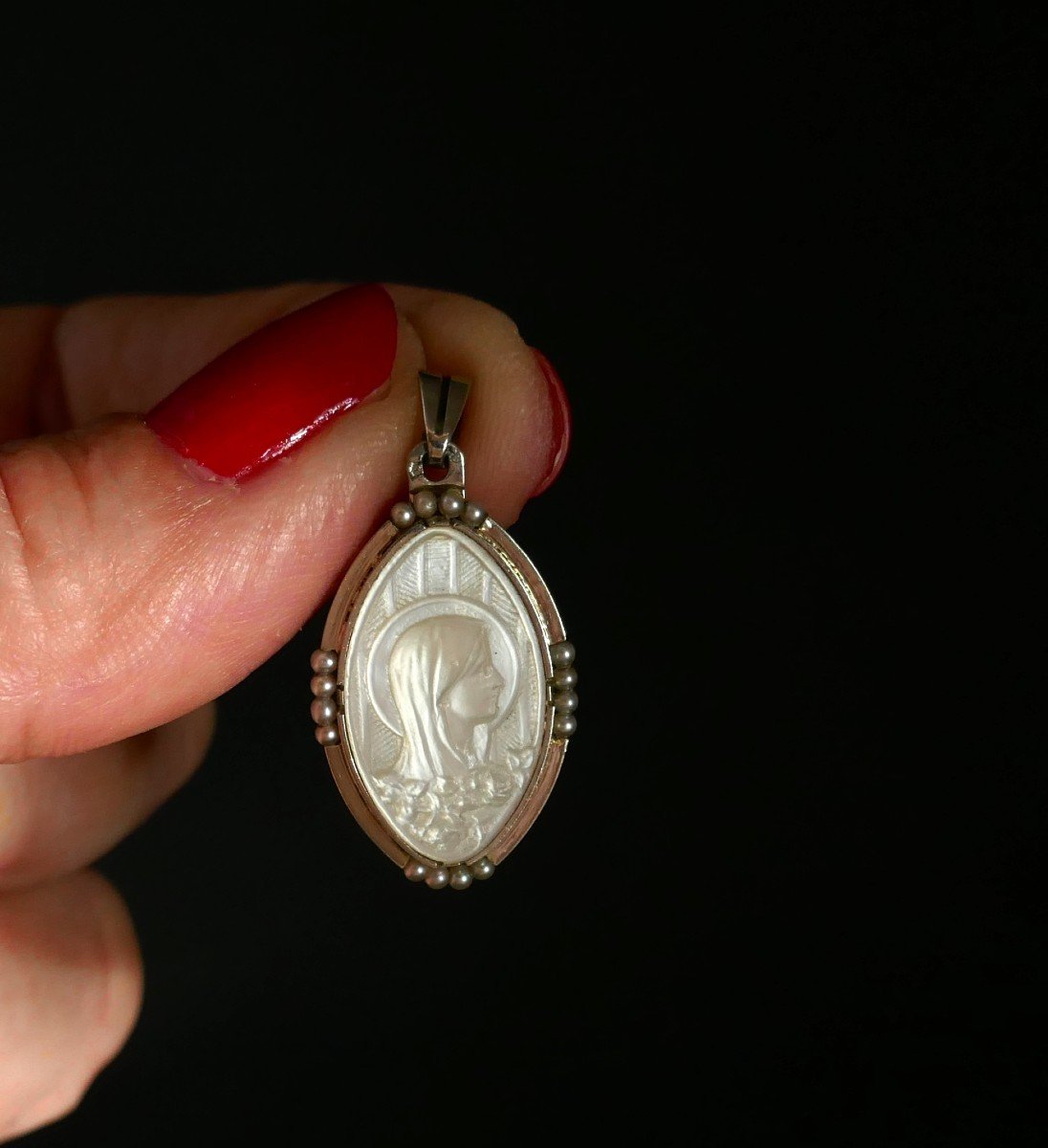 Médaille Ancienne En Nacre Et Perles Fines.-photo-4