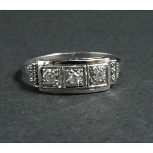 Art Deco Ring Diamonds, White Gold And Platinum.