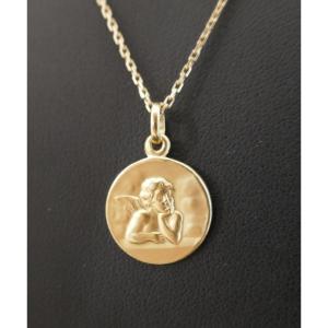 Angel Medal With Chain, 18k Yellow Gold.