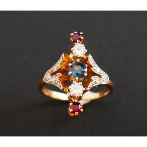 Bague Marquise Diamants, Saphirs Et Rubis.