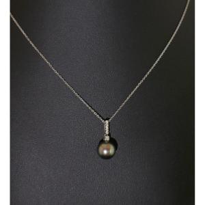 Tahitian Pearl And Diamond Pendant, 18 Carat White Gold Chain.