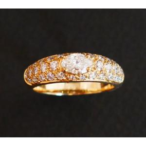Boucheron Axelle Diamond Ring, 18 Carat Yellow Gold.