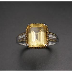 Bague citrine et diamants.