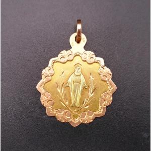 Rare Médaille Vierge Miraculeuse or rose, or vert 18 ct, poinçon Tête de cheval ( 1838 - 1919).
