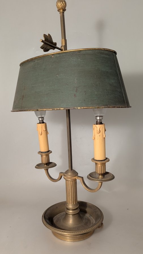 Bouillotte Lamp. Louis XVI Style. Bronze.-photo-2