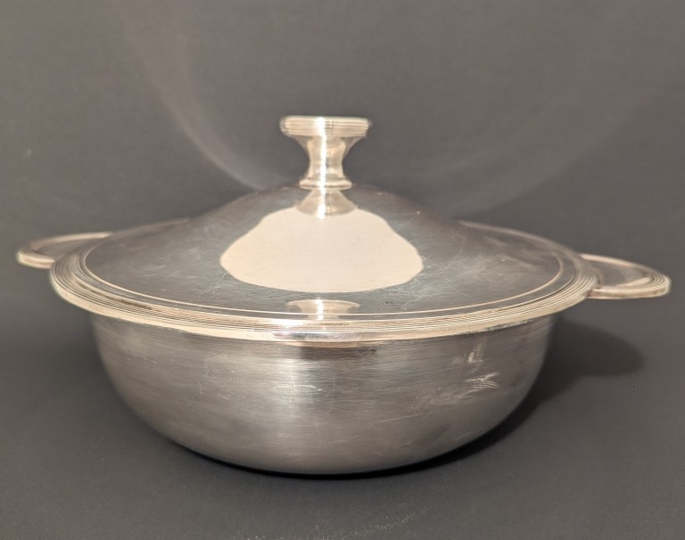 Christofle Vegetable Dish. Atlas Model.
