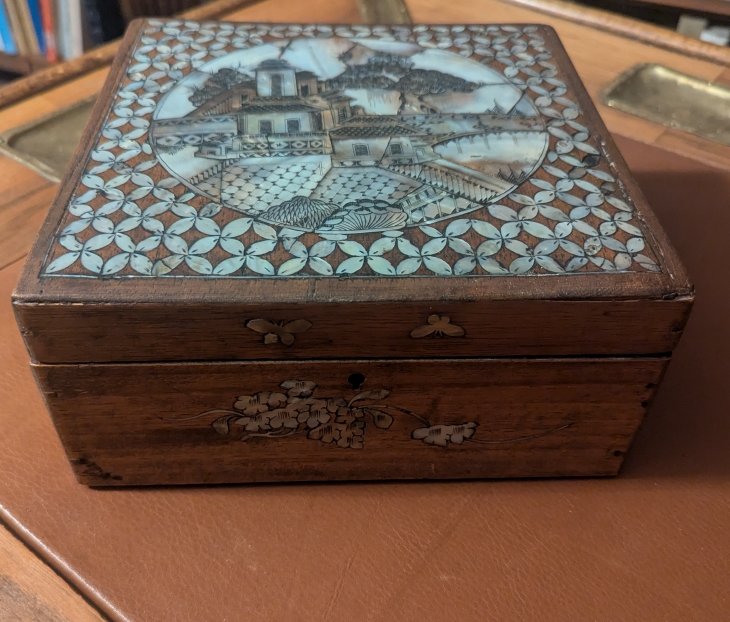 Mother-of-pearl Decorated Box. Indochina.-photo-3