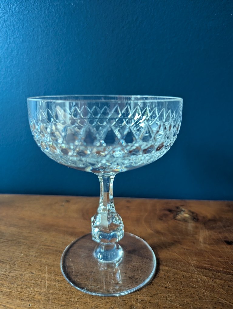 Baccarat Glassware Service. 48 Pieces. Lucculus Pattern.-photo-3