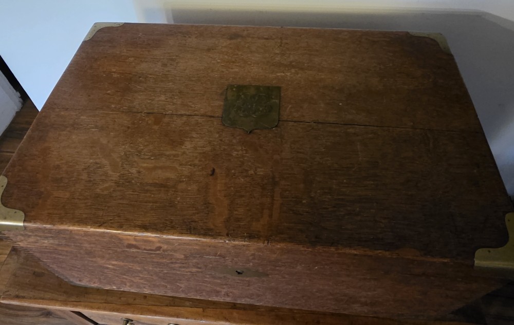 Coffret chêne. Maison Aucoc, rue de la Paix.-photo-1