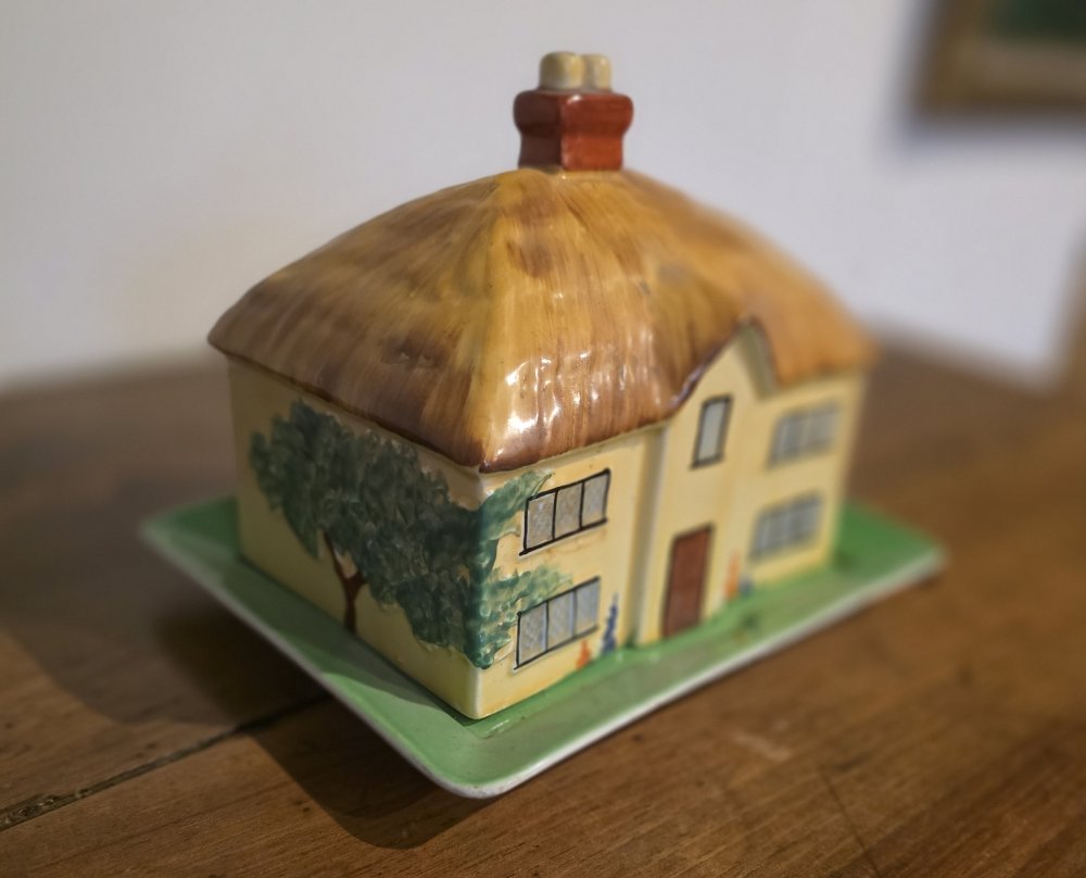 Carlton Ware Butter Dish. Thatched House. 1930-photo-3