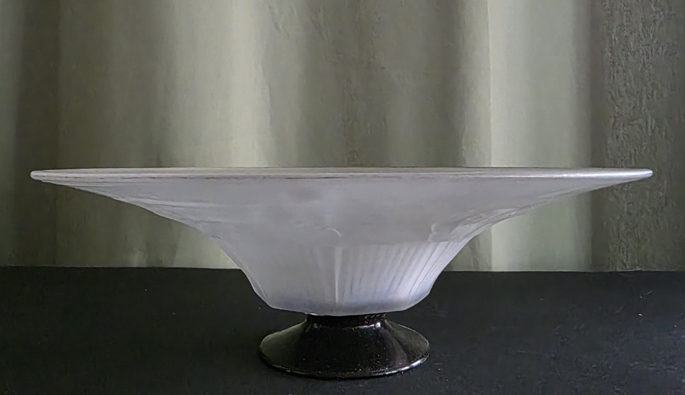 Coupe Vercais. ( French Glass).