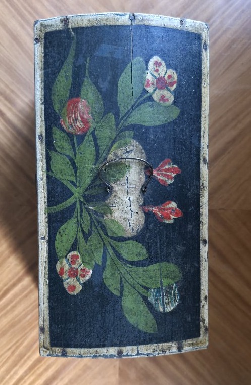 Small Norman Wedding Chest. 19th Century.-photo-3
