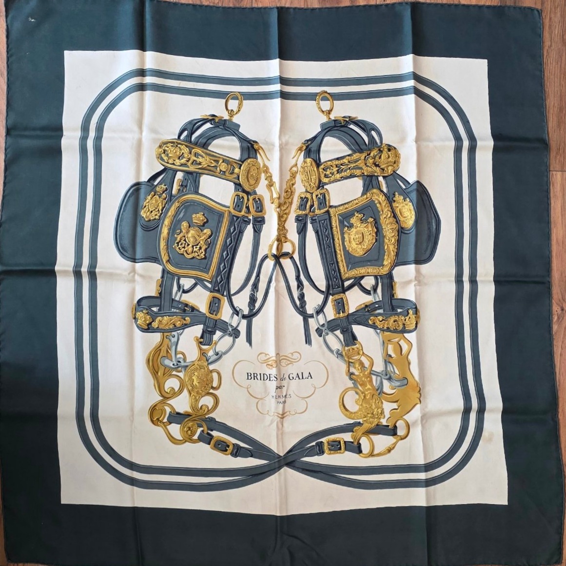 Carré Hermes vintage.