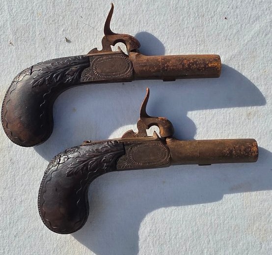 Pair Of Flintlock Pistols. Bordeaux, Masonic Engraving-photo-1