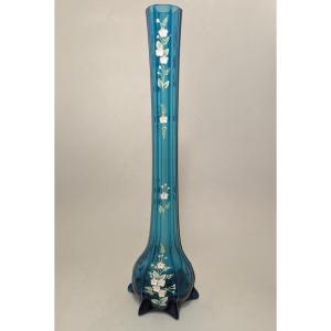 Grand vase en verre émaillé.