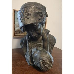 Mereste 19 ème. 20 ème. Maternité. Bronze patiné.