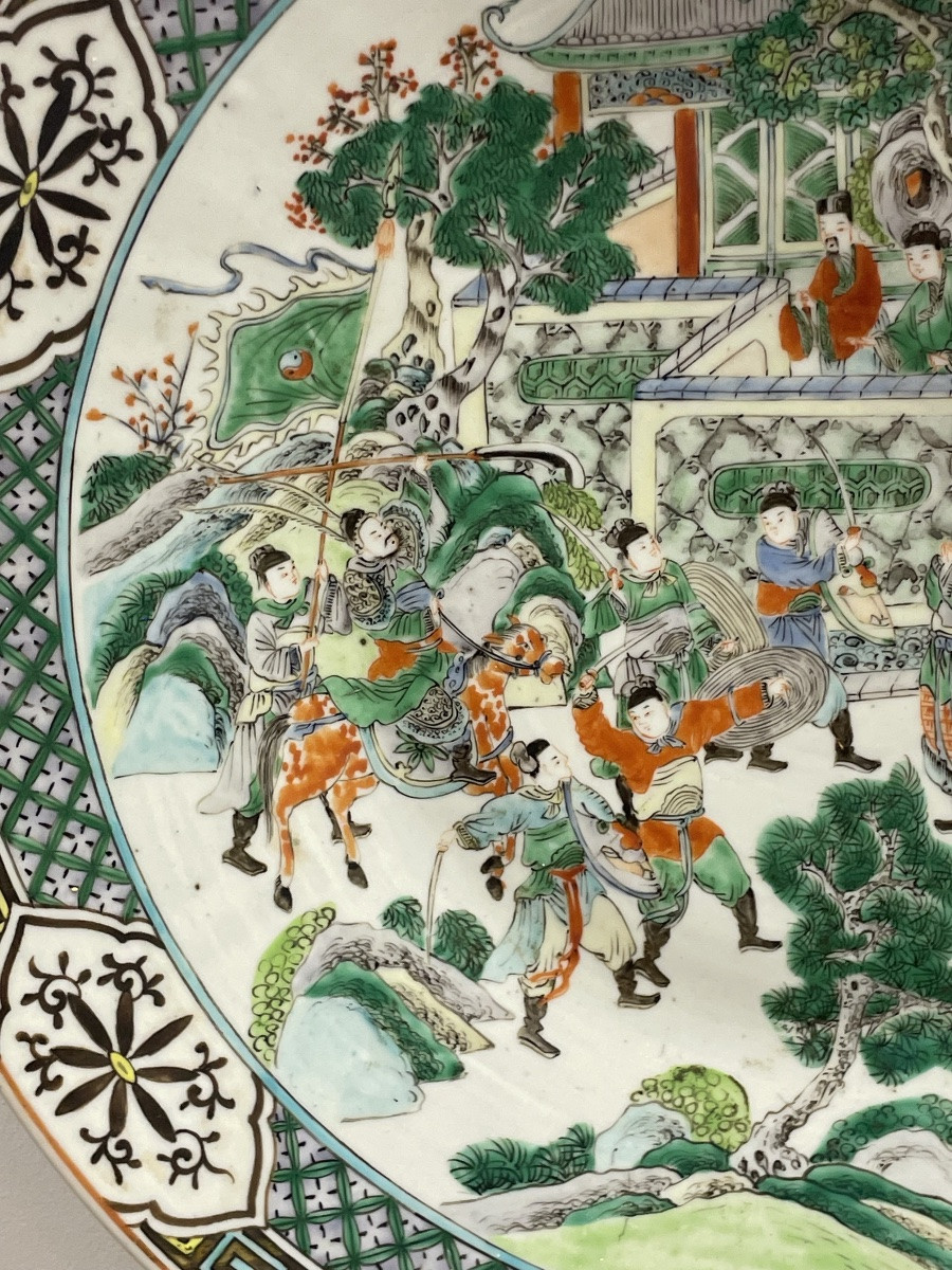 CHINE - Dynastie Qing - Époque Xianfeng ( 1851 à 1861) grand plat en porcelaine polychrome -photo-3