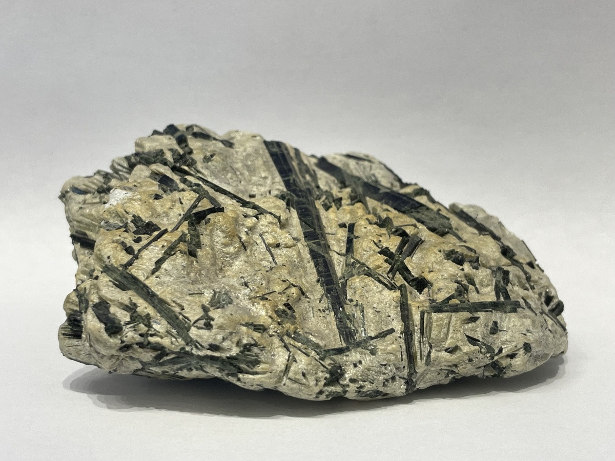 Actinolite In Talc - Mineralogy -photo-6