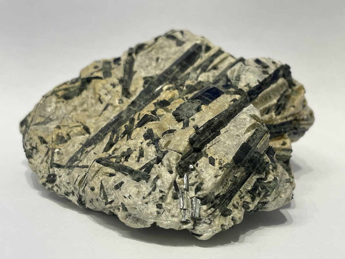 Actinolite In Talc - Mineralogy 