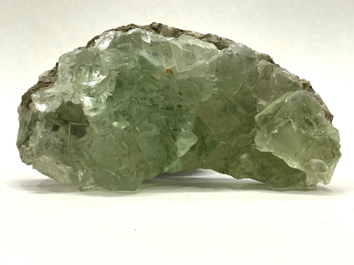 Beautiful Specimen Of Fluorite - Mineralogy - Mineral Curiosity 