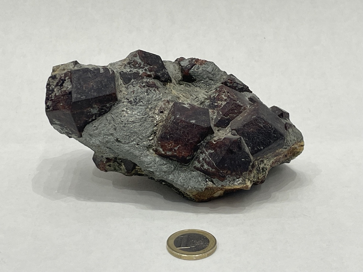 Beautiful Specimen Of Almandine Garnet - Austria Tyrol - Alps -photo-2