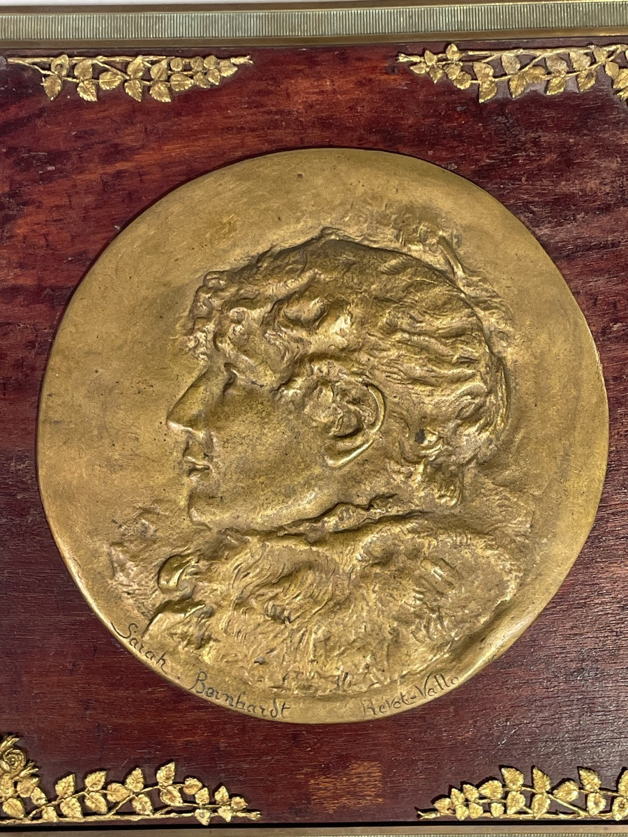 Prevot Vallo - Large Bronze Medal Depicting Sarah Bernhardt In Profile. -photo-6