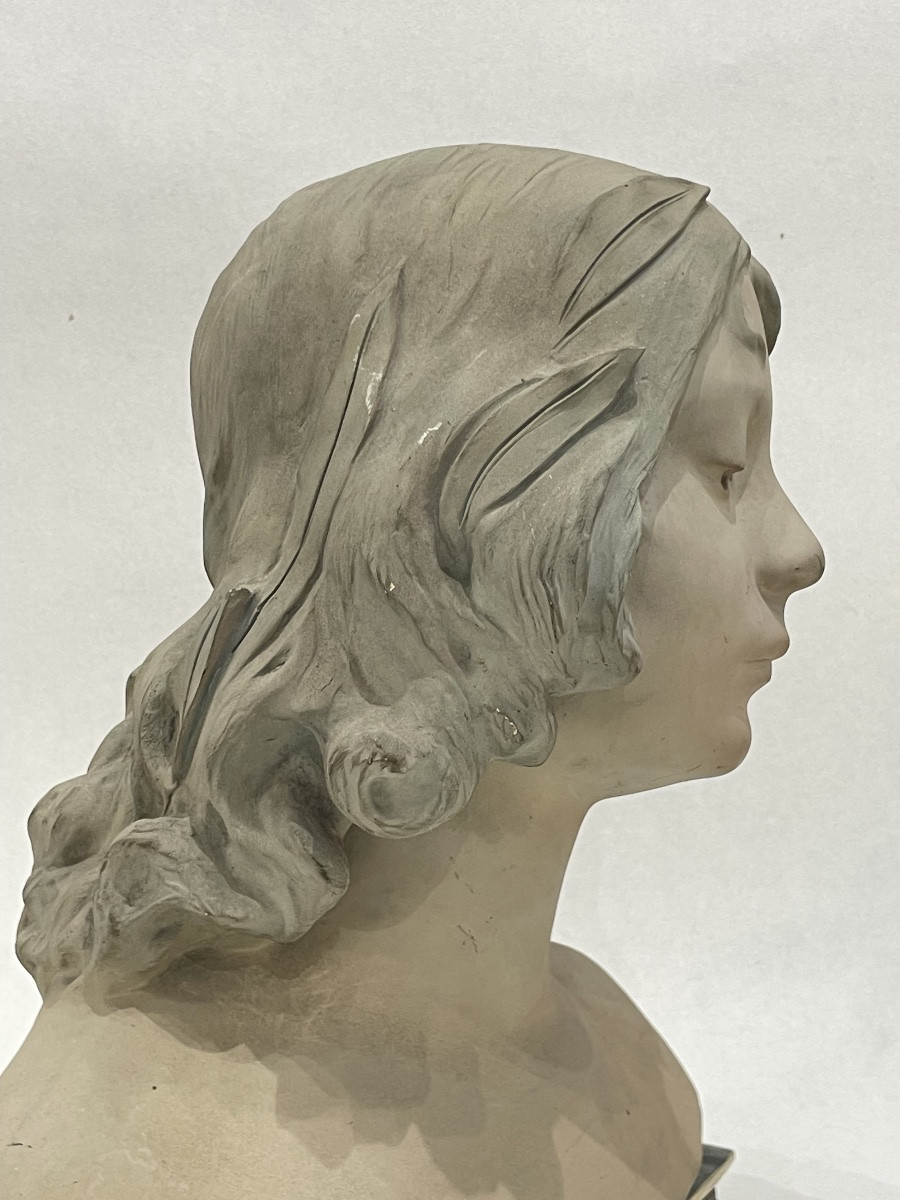CAUSSÉ Julien ( 1869 - 1938) - Buste de jeune femme en plâtre - -photo-4