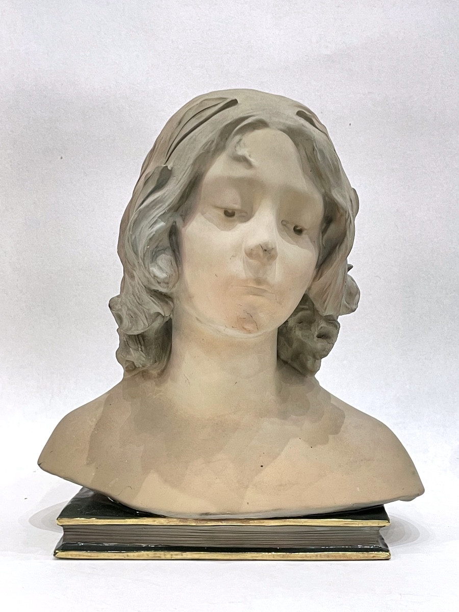 CAUSSÉ Julien ( 1869 - 1938) - Buste de jeune femme en plâtre - 