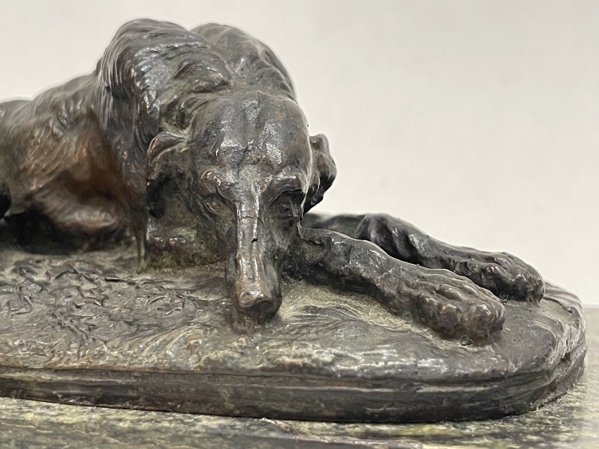 GAYRARD Paul ( 1807 - 1855) attribué à - Lévrier couché en bronze - -photo-3