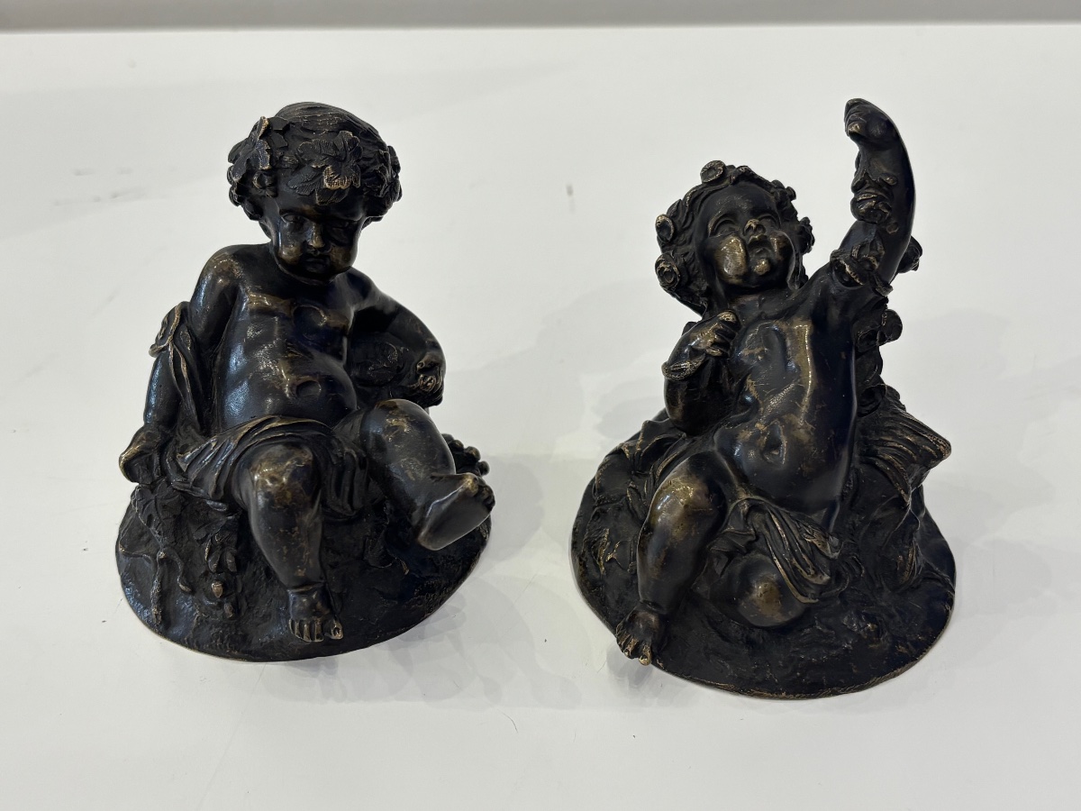 A Charming Pair Of Patinated Bronze Putti—in The Style Of Clodion -photo-1