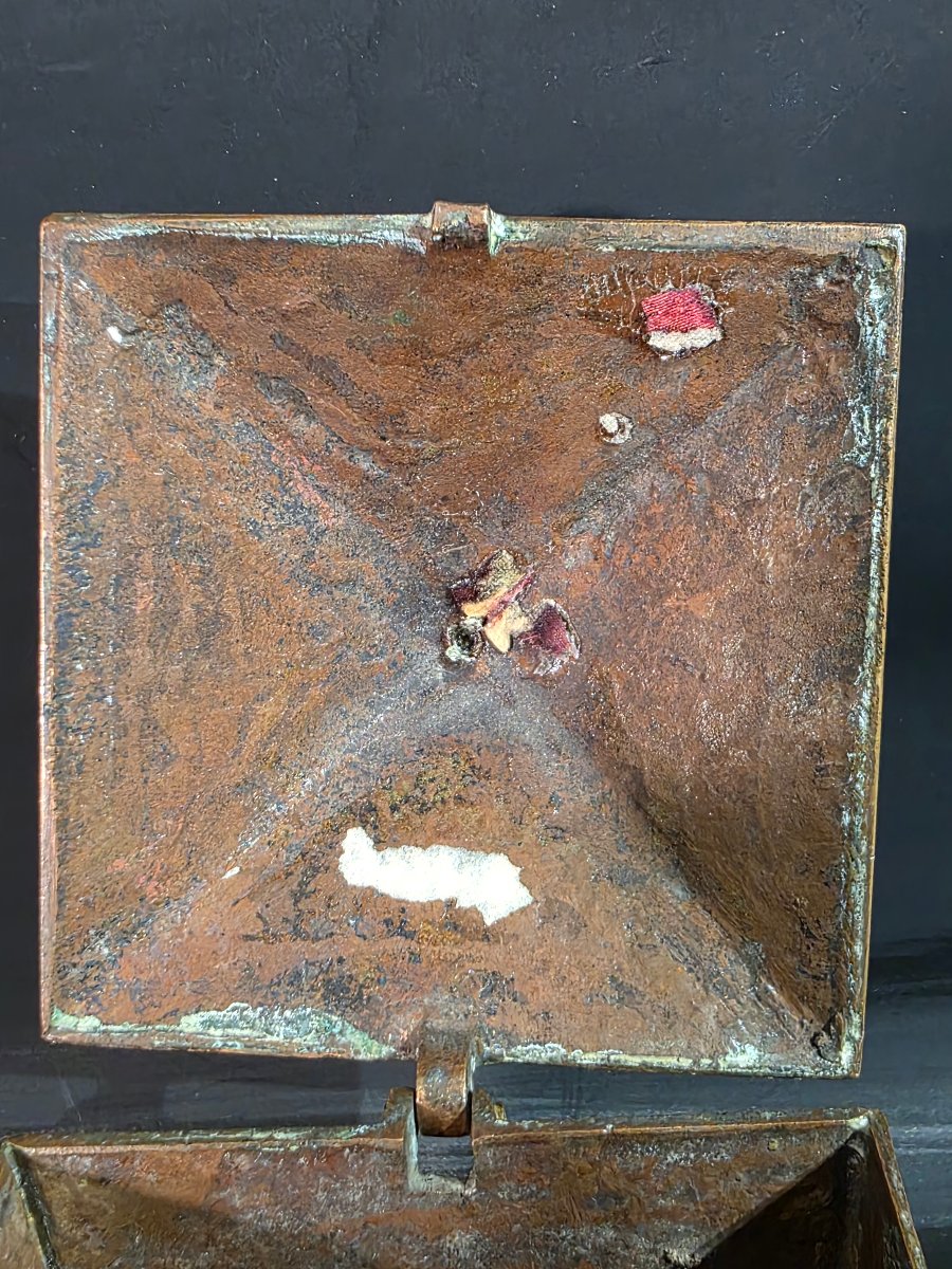 Pyxide quadrangulaire en émail champlevé Limoges dans le goût du XIIIe siècle -photo-4