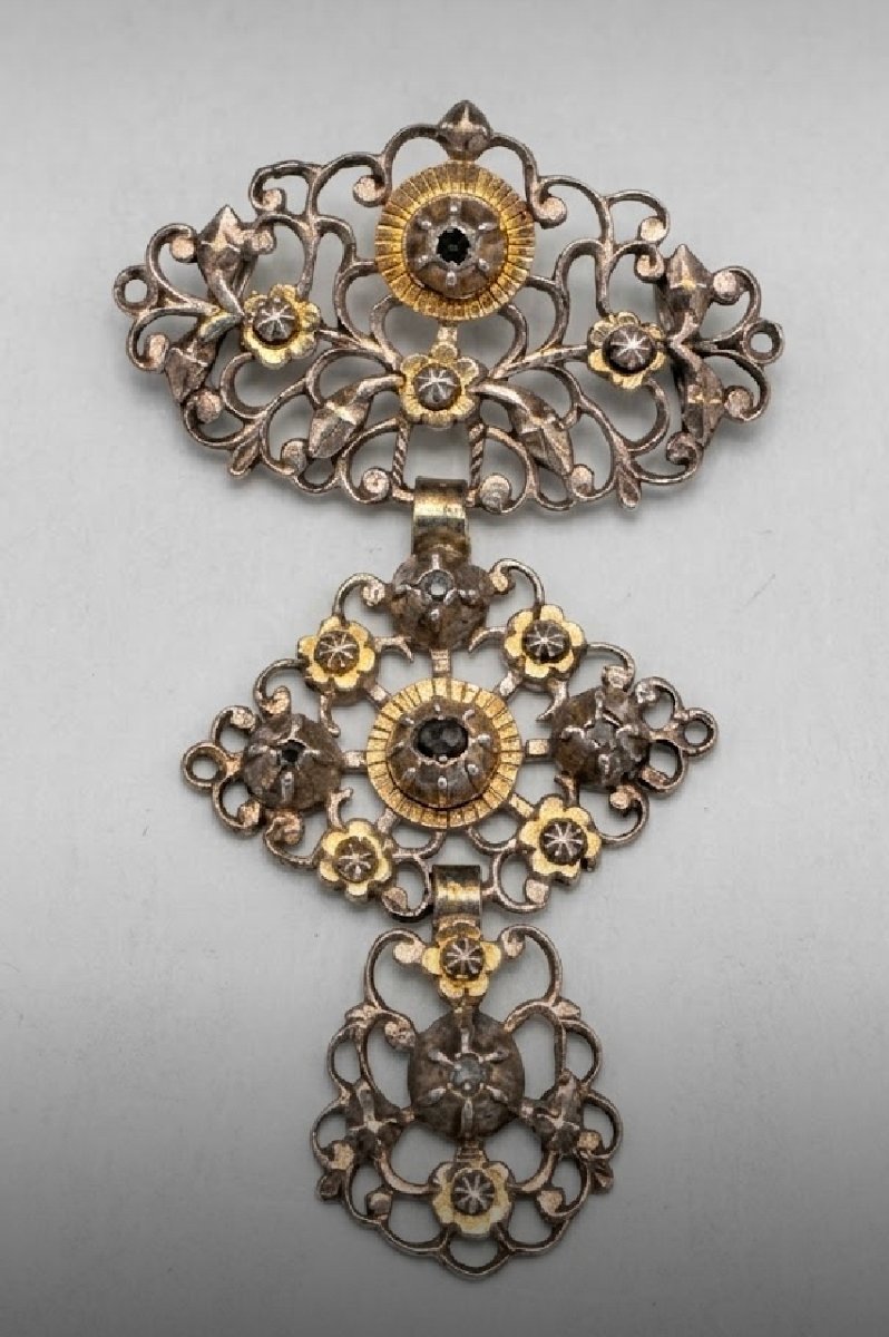 Croix Flamande en Or Argent et Diamants Tailled en Rose XIXe Siècle 
