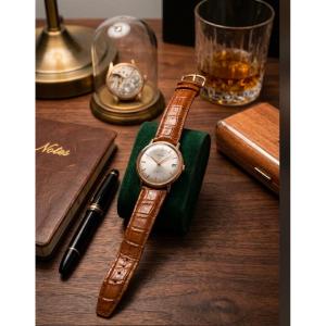 Montre d'homme vintage PAX – Boîtier en Or massif 18k – Années 1960 
