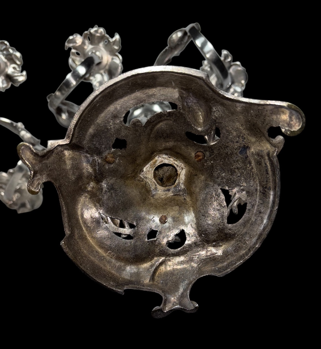 Paire de candélabres en bronze argenté de style Louis XV rocaille fin XIXᵉ siècle.-photo-8