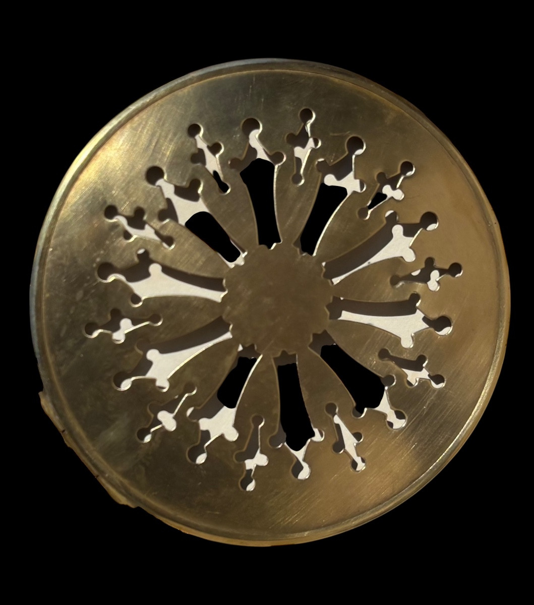 Garniture de cheminée en bronze doré et marbre de style Louis XVI fin XIXᵉ siècle.-photo-4