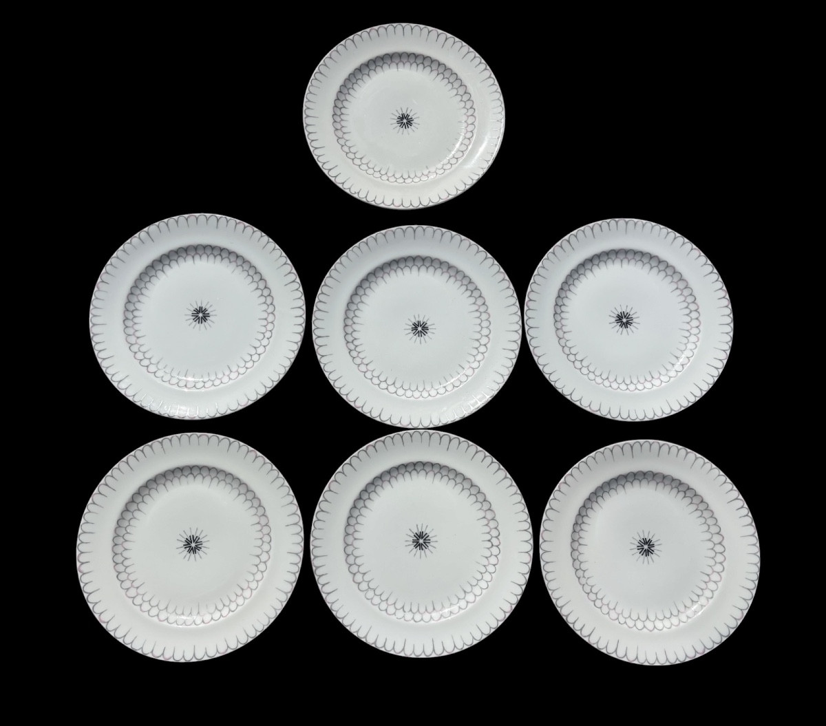 Suite de 7 assiettes  Haviland  Suzanne Lalique.