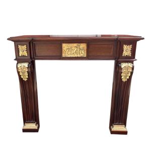 Cheminé En Acajou Et Bronze Doré De Style Louis XVI 
