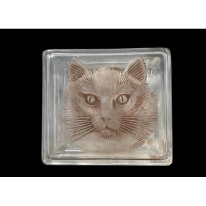 René Lalique Molded Glass Box, "cat," Art Deco Period