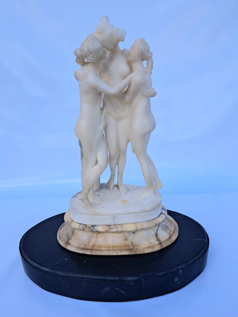 Statuette "the Three Graces" In Marble. 