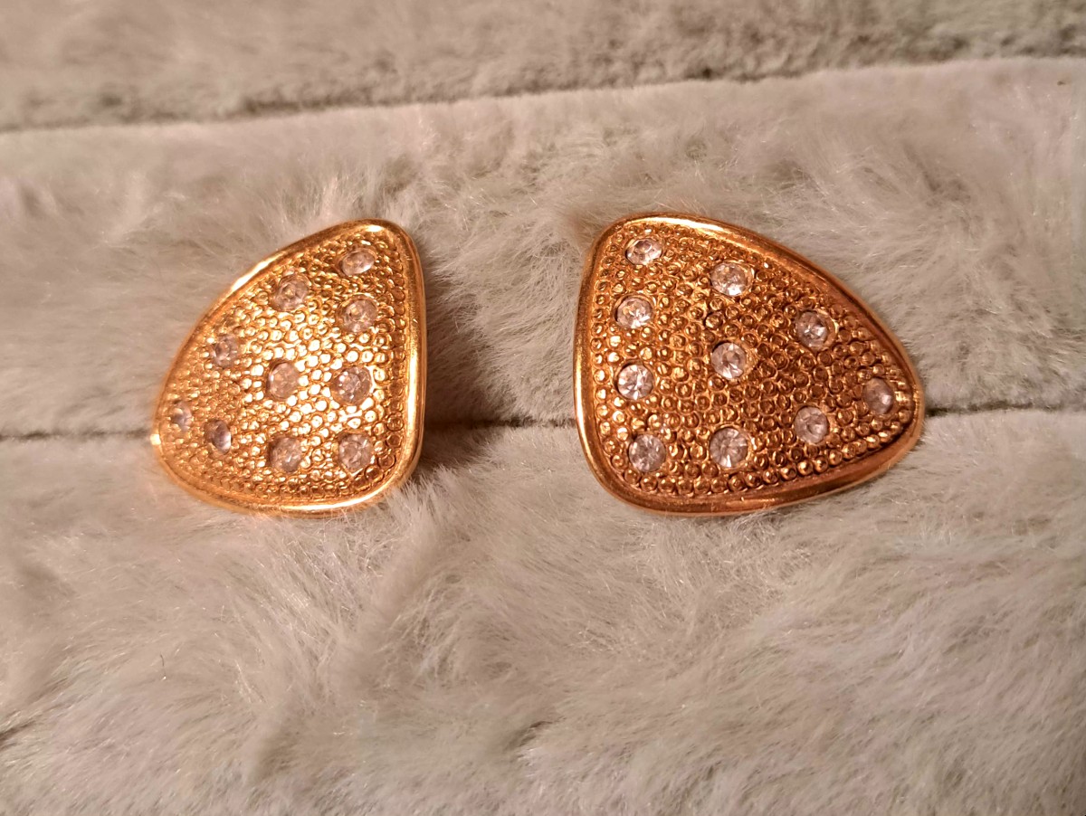 "carita Paris" Earrings