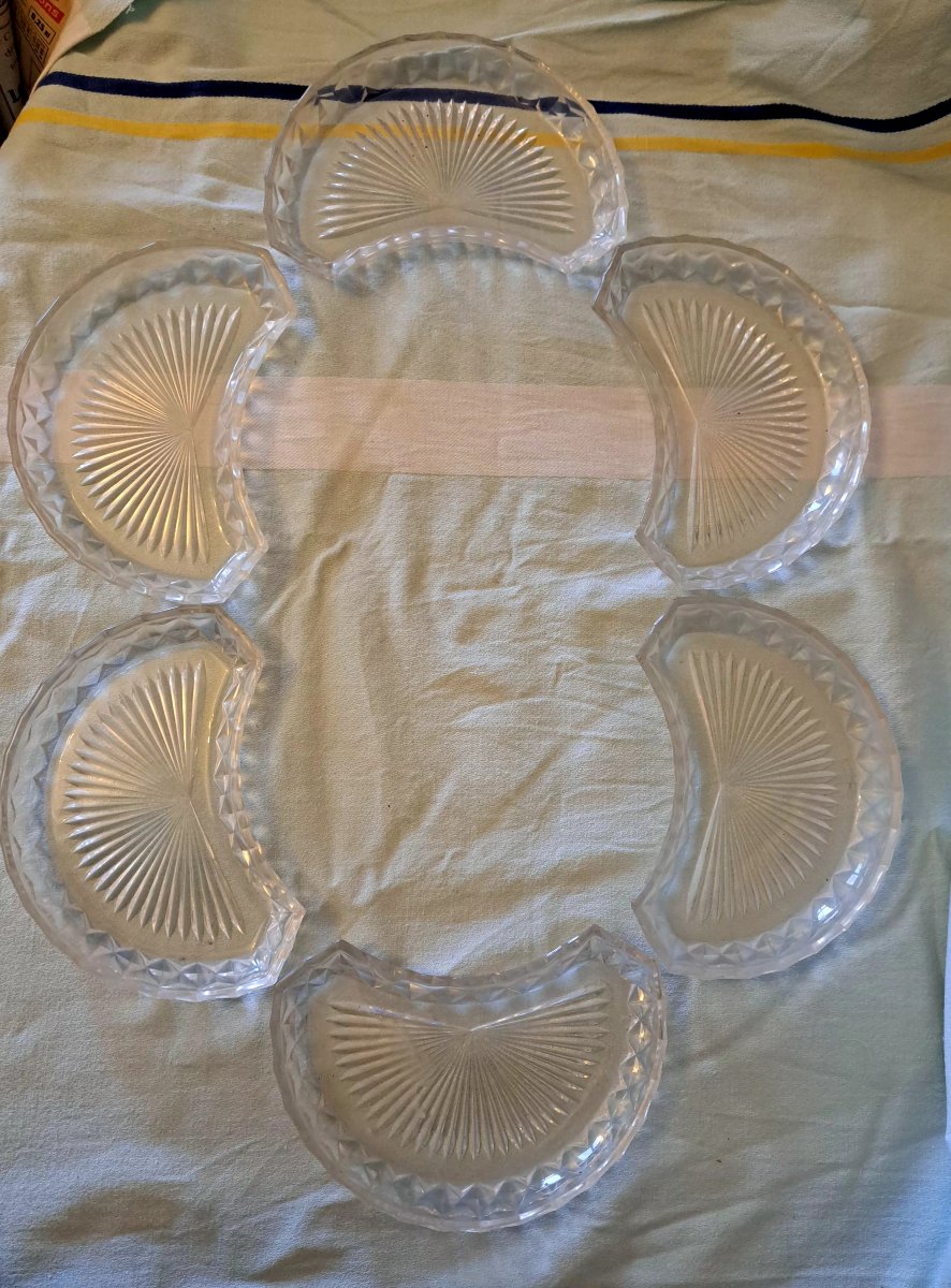 Lot de 6 coupelles en cristal.  Signée Val. St. Lambert. 