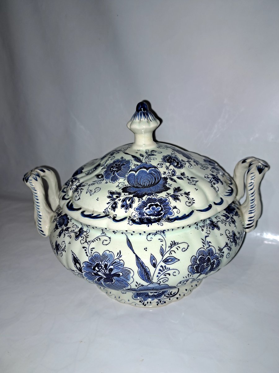 Delf-style Glazed Earthenware Soup Tureen. Signed By Hubert Béquet. -photo-2