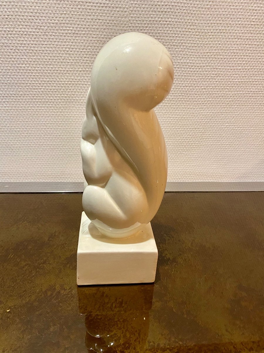 Art Deco White Ceramic Squirrel Knight-photo-2