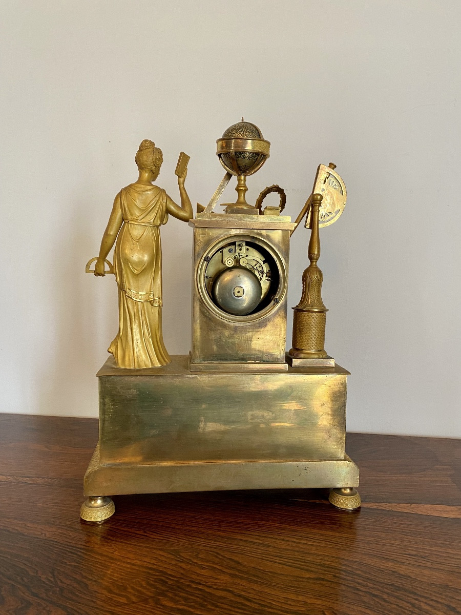 Pendule en bronze Allégorie de l’Astronomie Époque Empire-photo-3