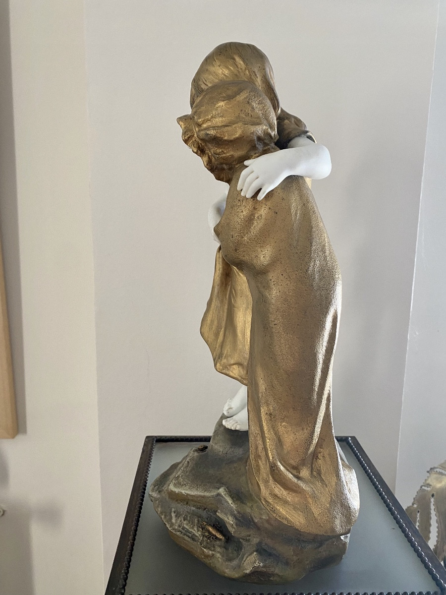 Mednat Sculpture With Little Girls 1900-photo-2